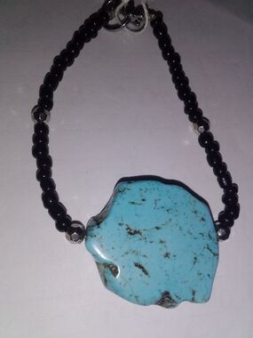 Turquoise Stone Beaded Bracelet - Black Beads